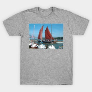 The Reaper; a herring drifter T-Shirt